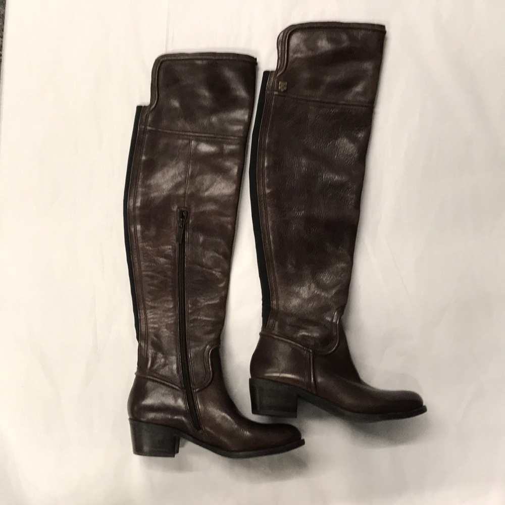 Brown high knee riding boot